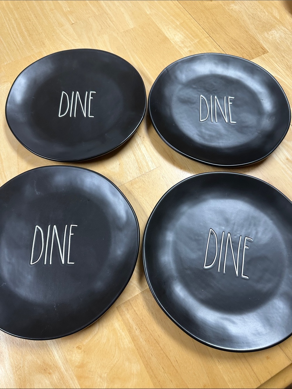 Rae Dunn black DINE plates set of four